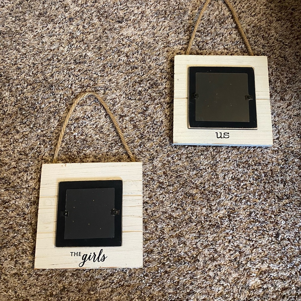 Mudpie Set of Two Hanging Photo Frames with Black and Cream Design
